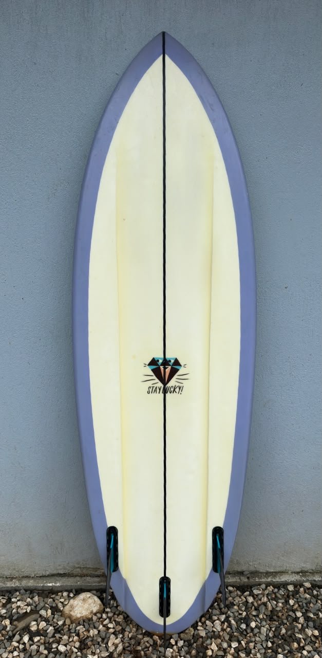 Surfboard-5´-6´´-₡175000